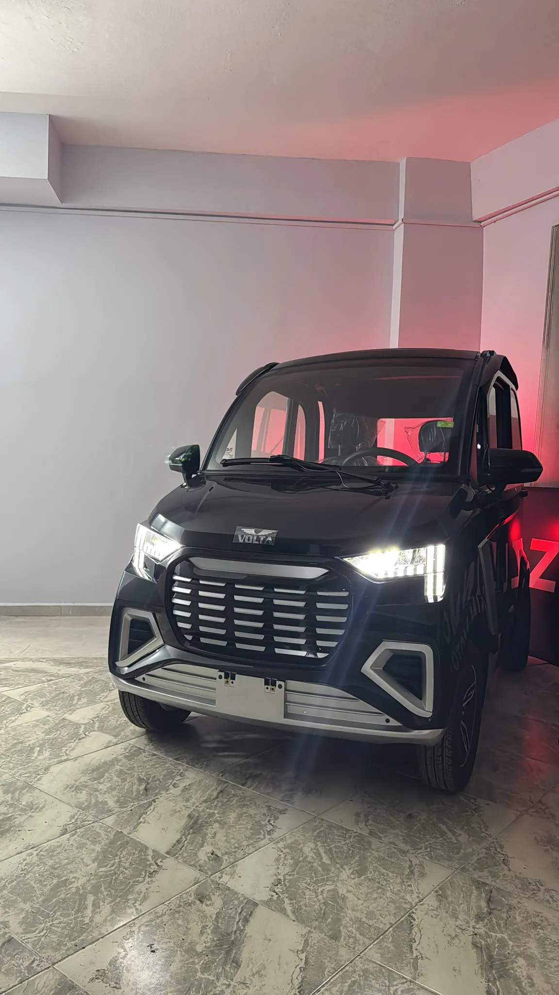 EK OTOPOWER dan VOLTA EV2 4 Kişilik L7E-CP Siyah LifeOP4 Batarya
